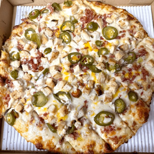 MEDIUM SUNNYSIDE GARLIC CHEESE BREAD.