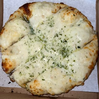 GARLIC CHEESE BREAD