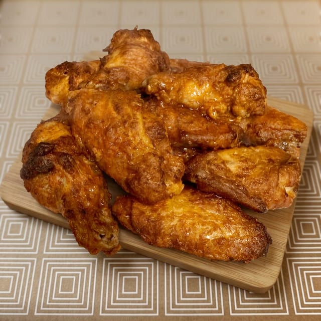 HOT WINGS (10 Pcs).