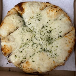 GARLIC CHEESE BREAD